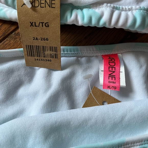 NWT Bikini set size XL - Picture 2 of 2